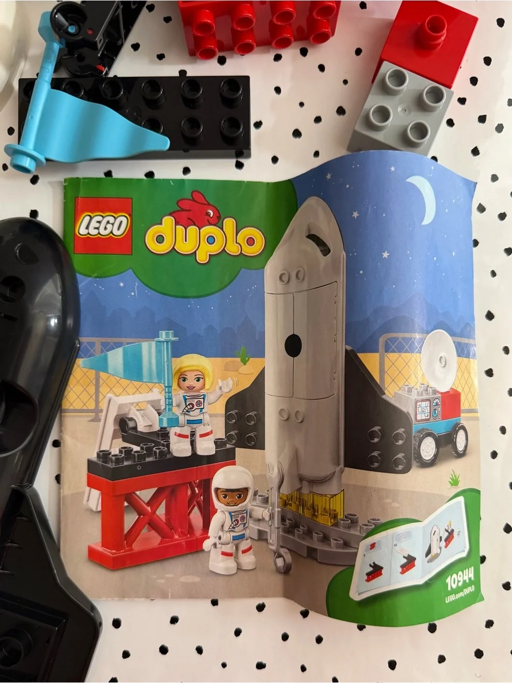 LEGO Duplo White Space Shuttle Mission Toy – 23 pcs